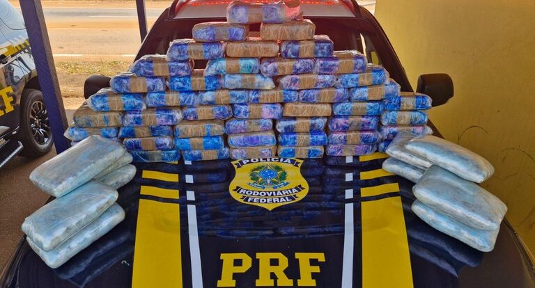 Em Porto Velho, PRF intercepta quase 60 kg de cocaína e maconha em ônibus