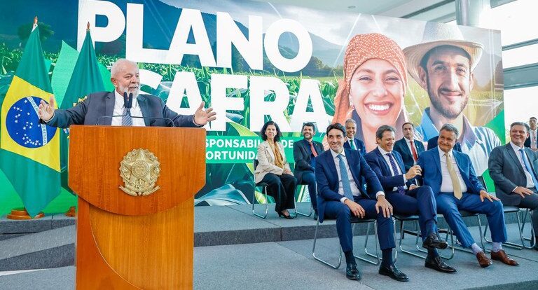 Lula lança Plano Safra 24/25 com R$ 400,59 bilhões para médios e grandes produtores rurais