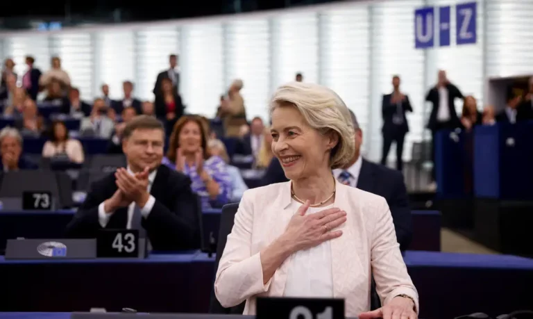 Ursula von der Leyen é eleita para 2° mandato na Comissão Europeia