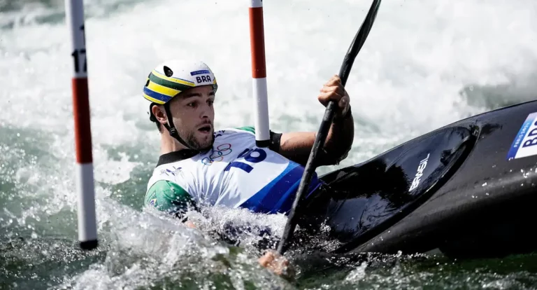 Brasileiros garantem vaga nas semifinais da canoagem slalom