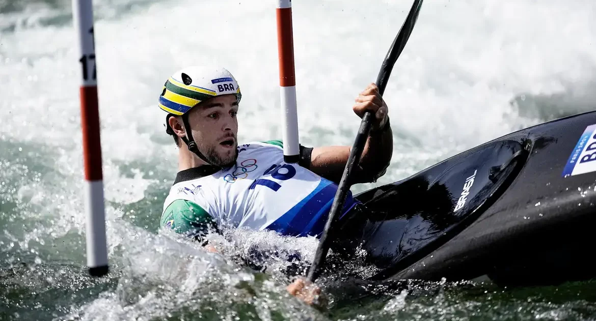 Brasileiros garantem vaga nas semifinais da canoagem slalom