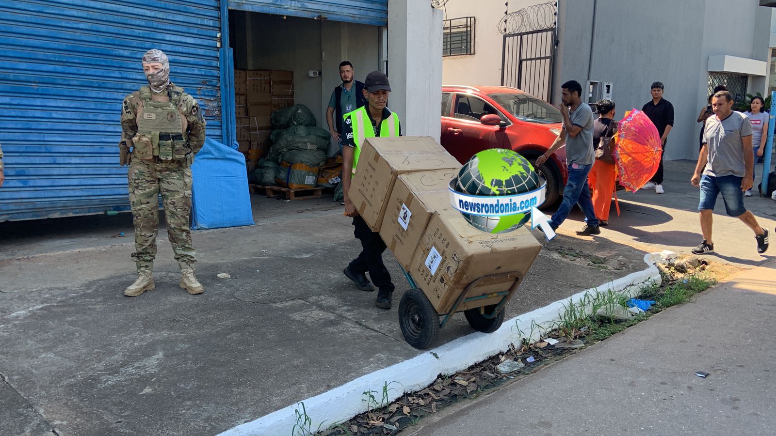 SEM NOTAS: Operação entre PRF, Receita Federal e Exército apreende produtos contrabandeados em Porto Velho