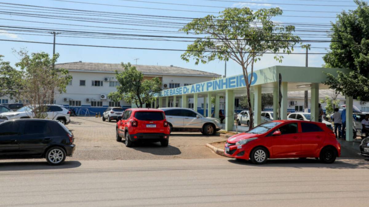 Hospital de Base Dr. Ary Pinheiro orienta quanto à vacinação especial, em Porto Velho