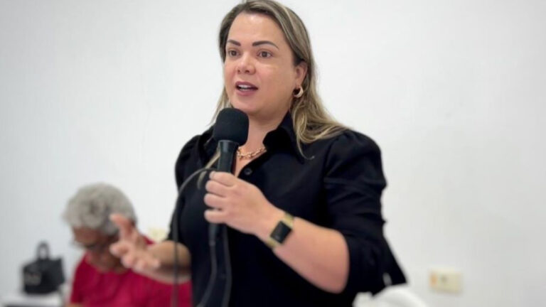 Cláudia de Jesus sugere criação de programas de apoio psicológico nas escolas - News Rondônia