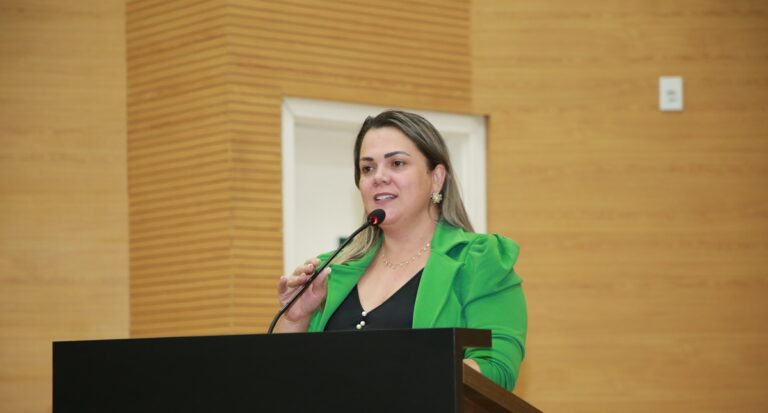 Cláudia de Jesus autoriza pagar emenda para Urupá - News Rondônia