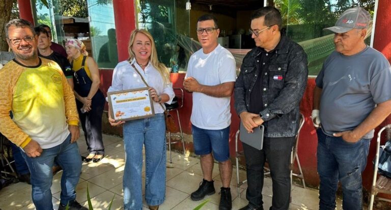 Ieda Chaves participa de café da manhã e estreita relações com apicultores em Porto Velho