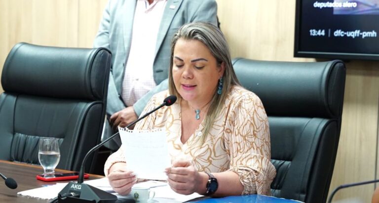 Cláudia de Jesus enfrenta os desafios da saúde pública de Rondônia