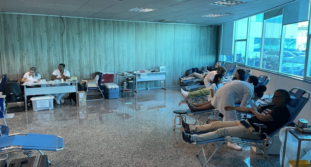 Servidores participam da campanha de doação de sangue no Palácio Rio Madeira, em Porto Velho