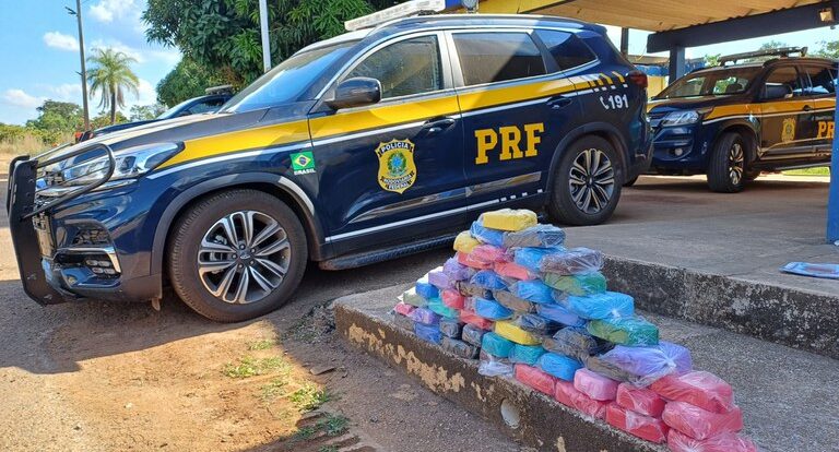 Em Porto Velho, PRF intercepta 50 kg de cocaína em ônibus