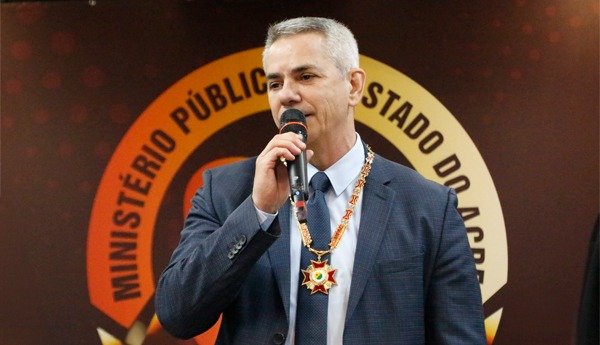 Procurador-Geral de Justiça recebe maior comenda do Ministério Público do Acre