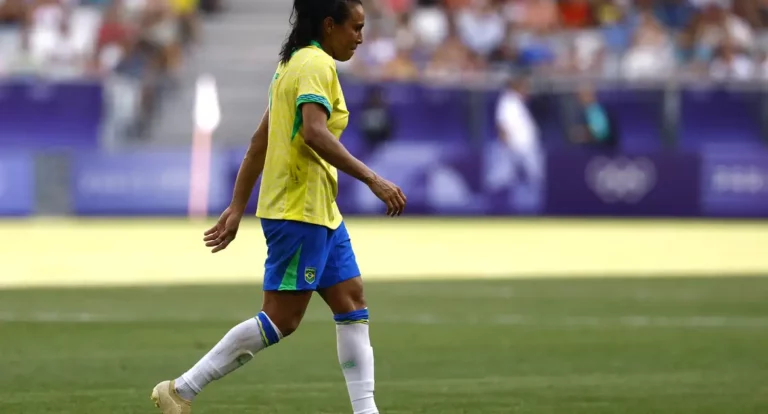 CAS mantém suspensão de Marta no jogo do Brasil nesta terça-feira