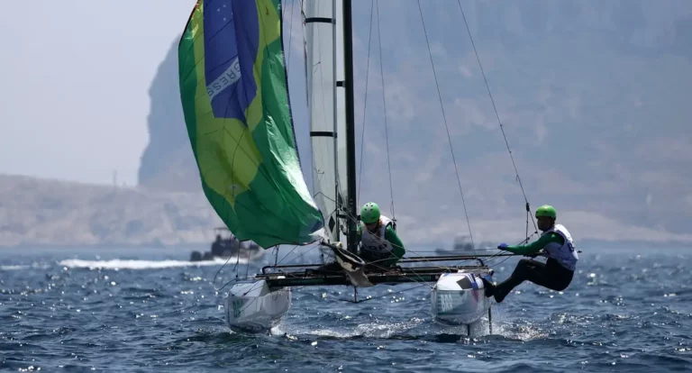 Vela: Brasil se garante nas medal races das classes Nacra e 470