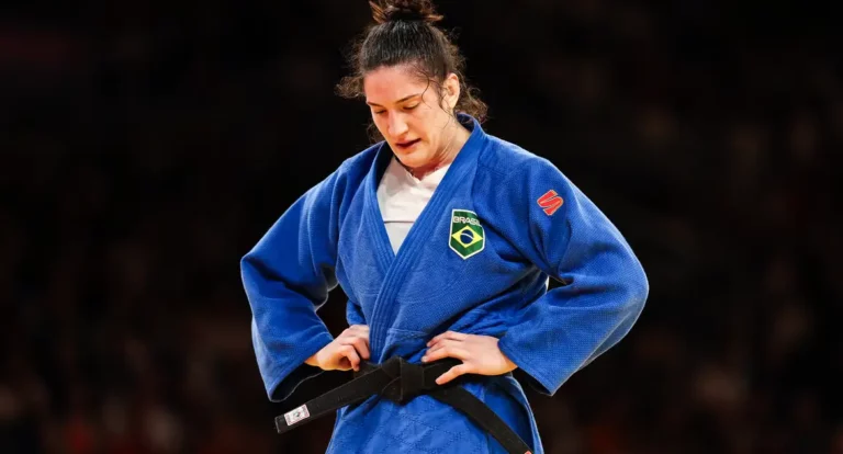 Medalhista olímpica, Mayra Aguiar é eliminada na estreia de Paris 2024