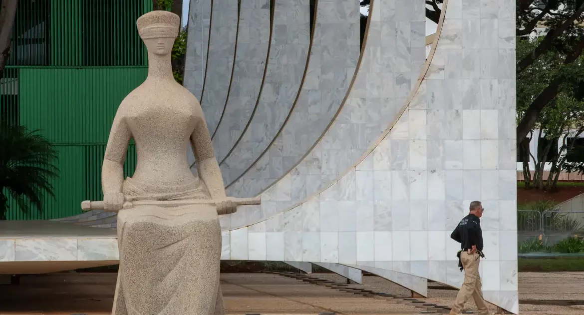 STF derruba emenda que liberou benefícios nas eleições de 2022