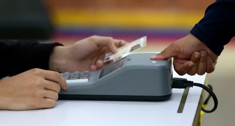 Mesmo sem auditoria, EUA reconhecem vitória da oposição na Venezuela