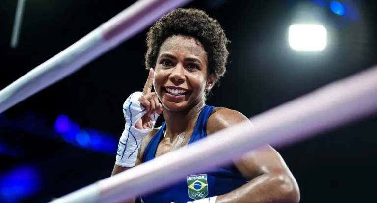 Boxe: Jucielen Romeu supera norte-americana e vai às quartas em Paris