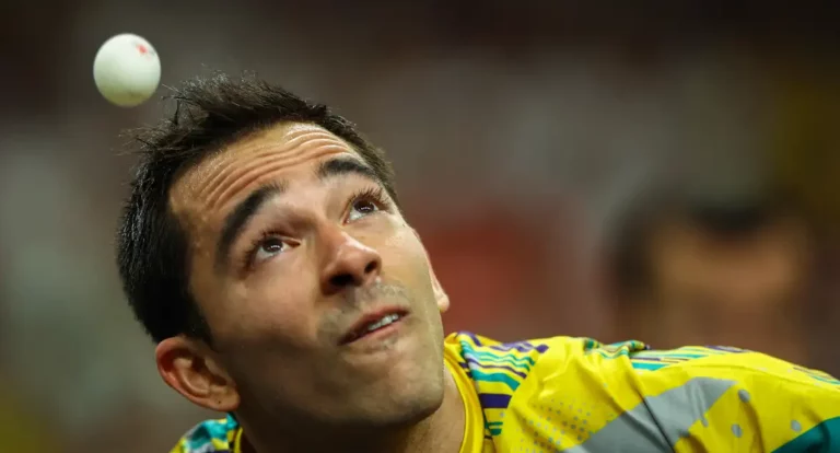 Calderano perde e vai disputar o bronze no tênis de mesa