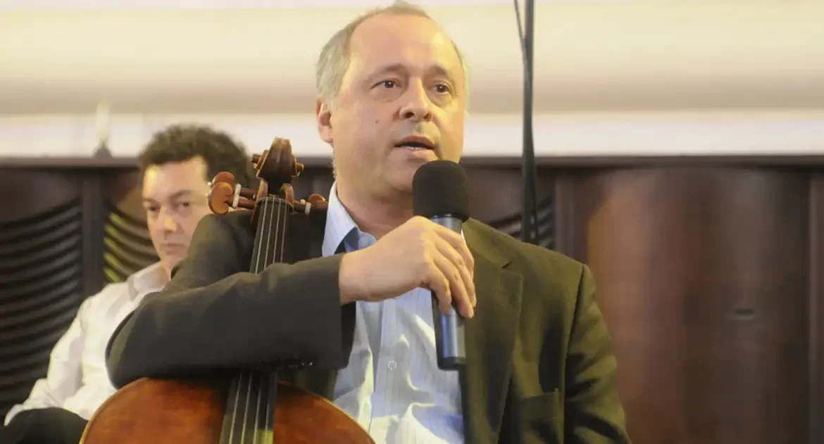 Morre o violoncelista Antonio Meneses