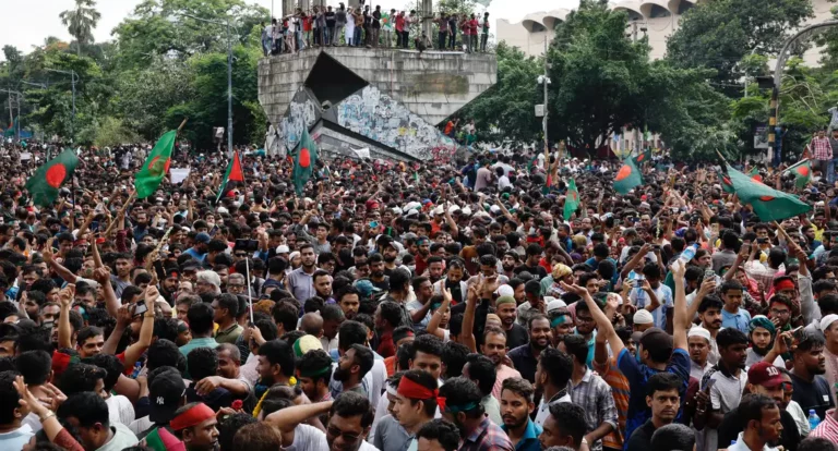 Ao menos 91 morrem em confrontos em Bangladesh