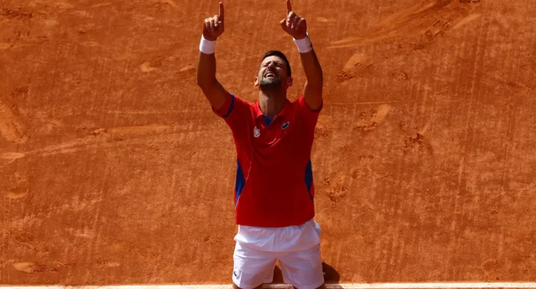 Djokovic vence Alcaraz e conquista título olímpico em Paris