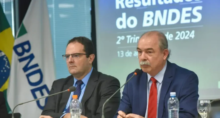 Mercadante: BNDES dobrou crédito para o RS em relação a 2023