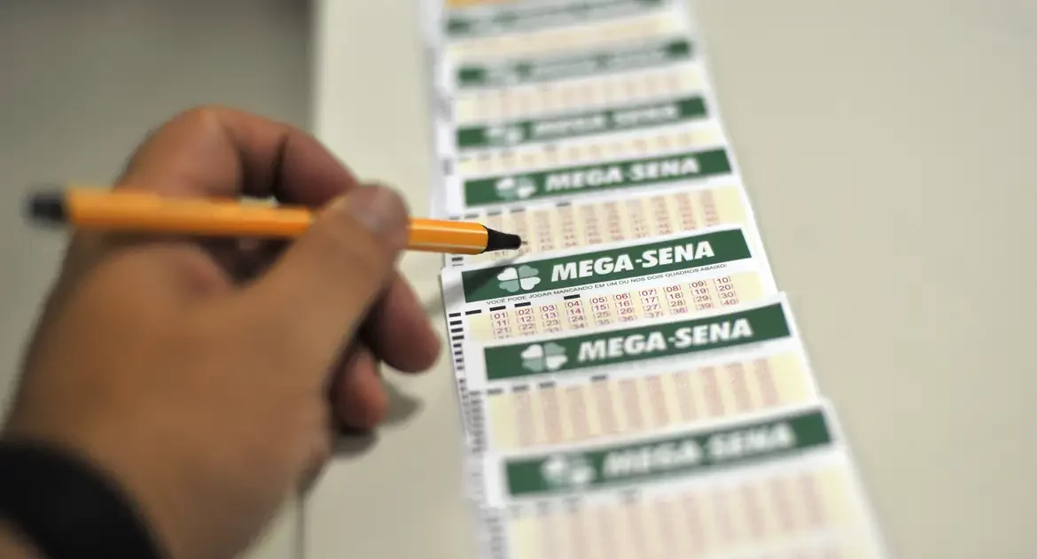 Mega-Sena sorteia neste sábado prêmio acumulado em R$ 55 milhões