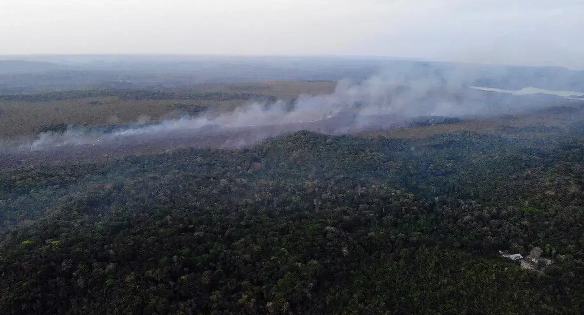 Fumaça de queimadas atinge cidades de dez estados