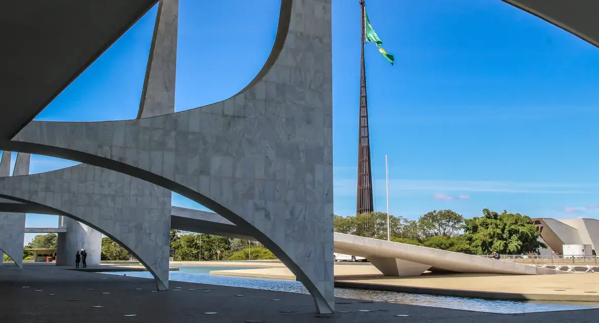 Bill Clinton convida Lula para evento sobre mudanças climáticas em NY