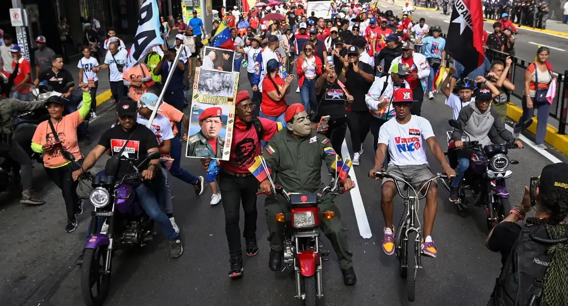 Venezuela quer proibir candidatura que não acatar reeleição de Maduro