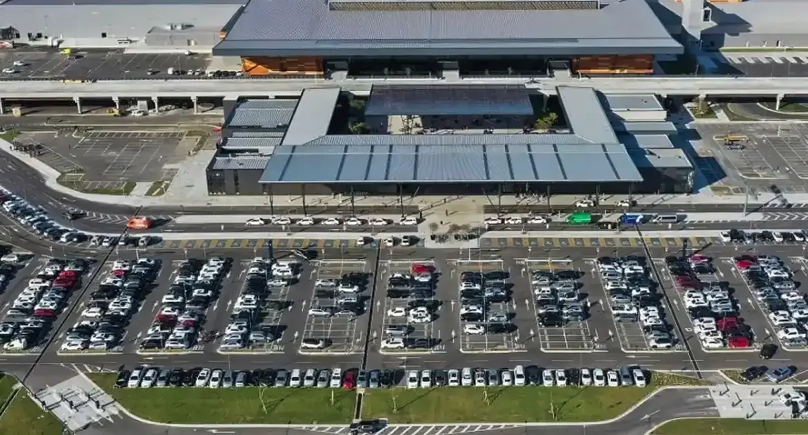 Incidente com avião da Azul fecha aeroporto de Florianópolis