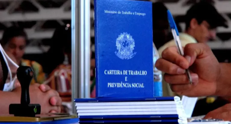 Empresas devem preencher relatório de transparência salarial até sexta