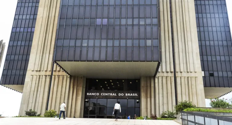 Haddad sugere a Lula definir novo presidente do BC nos próximos dias