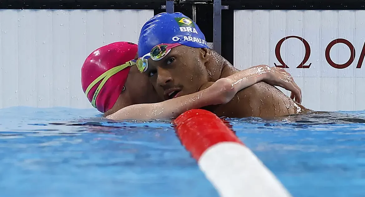 Nadador Gabriel Araújo conquista 1º ouro do Brasil na Paralimpíada