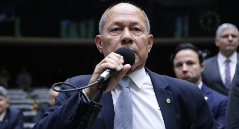 CORONEL CHRISOSTOMO: STF mantém suspensão de emendas impositivas; Lula critica modelo e deputado Chrisóstomo vice-líder do PL reage
