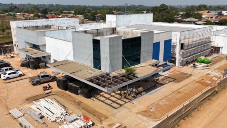 Dra. Taíssa acompanha avanços nas Obras do Hospital Regional de Guajará-Mirim e destaca 72% de conclusão - News Rondônia