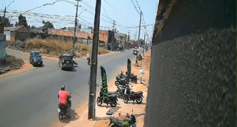 Motorista foge depois de causar grave acidente com motociclista na Amazonas