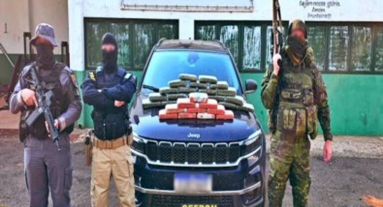 Mulher que havia saído de cidade de Rondônia com carro abarrotado de cocaína e supermaconha é presa