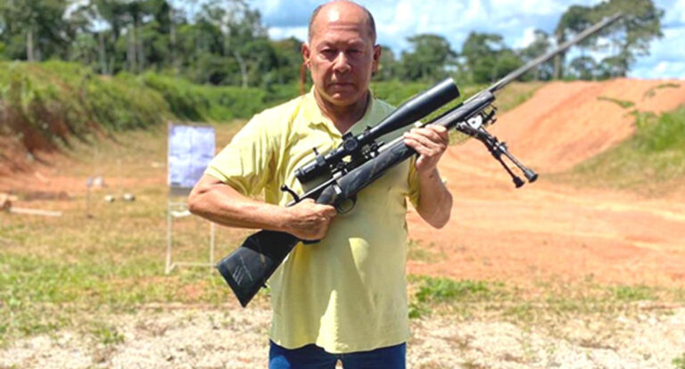 CORONEL CHRISÓSTOMO: Senado retira de pauta projeto para suspender decreto antiarmas de Lula após pressão pela aprovação da bancada da bala