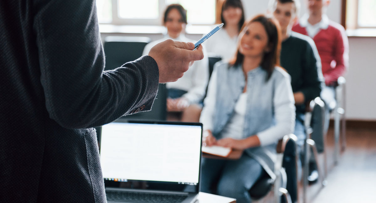 Zona Norte abre inscrições para Cursos de Formação Inicial em Recursos Humanos, Administração e Cuidadora de Idosos - News Rondônia
