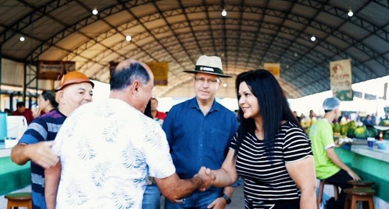 Começo acelerado: Raquel e Pastor Zimermann vão a feiras, comércios e Nova Conquista nos primeiros dias de campanha - News Rondônia