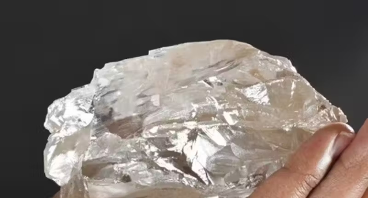 Segundo maior diamante do mundo é encontrado em Botsuana; gigante
