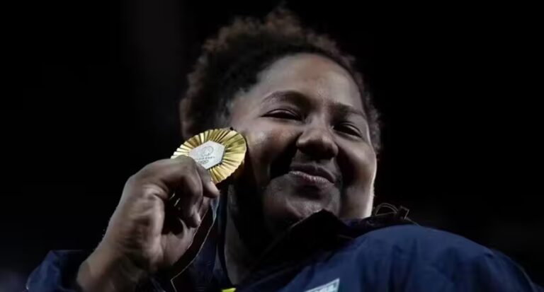Primeira medalha de ouro do Brasil em Paris 2024 é da judoca Beatriz Souza; brilhou - News Rondônia