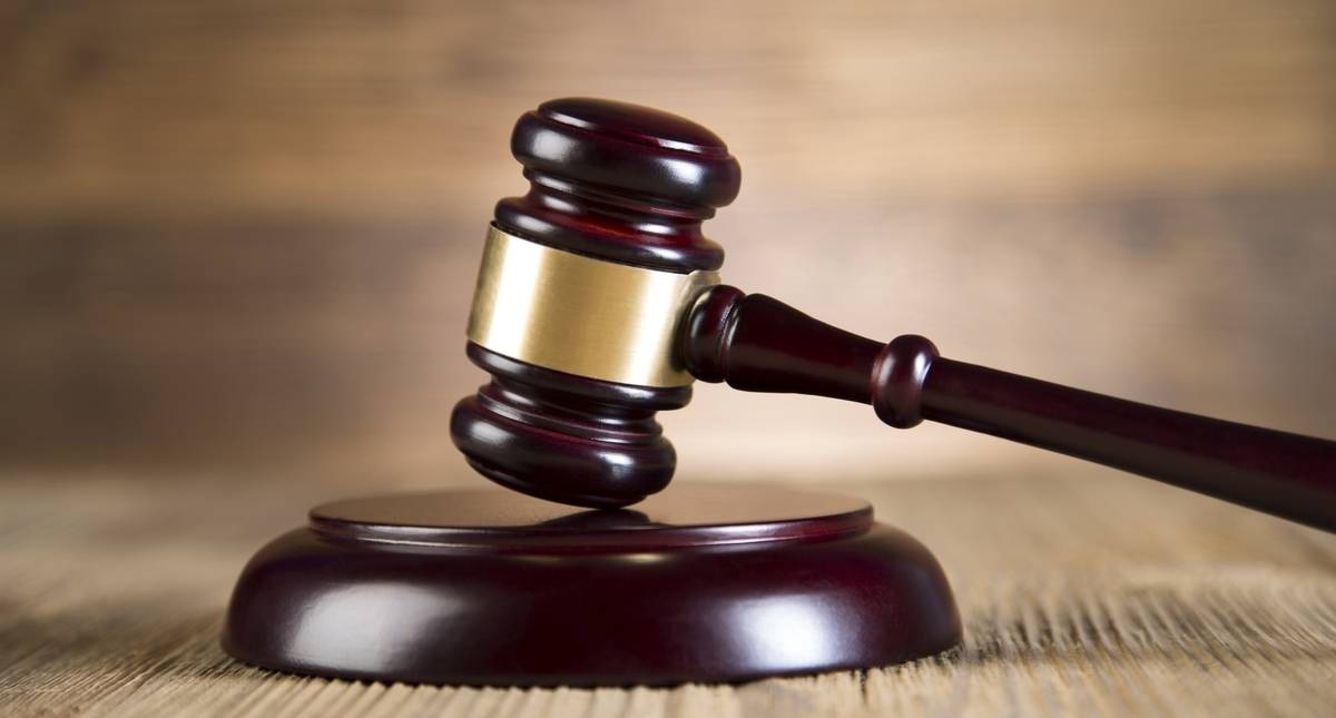 Justiça condena seguradora a pagar mais de R$ 400 mil a cliente após negativa por suposta embriaguez