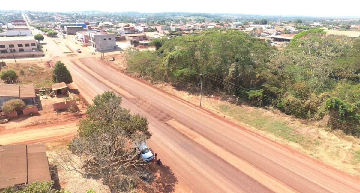 Obra de pavimentação asfáltica avança no município de Alto Alegre dos Parecis - News Rondônia