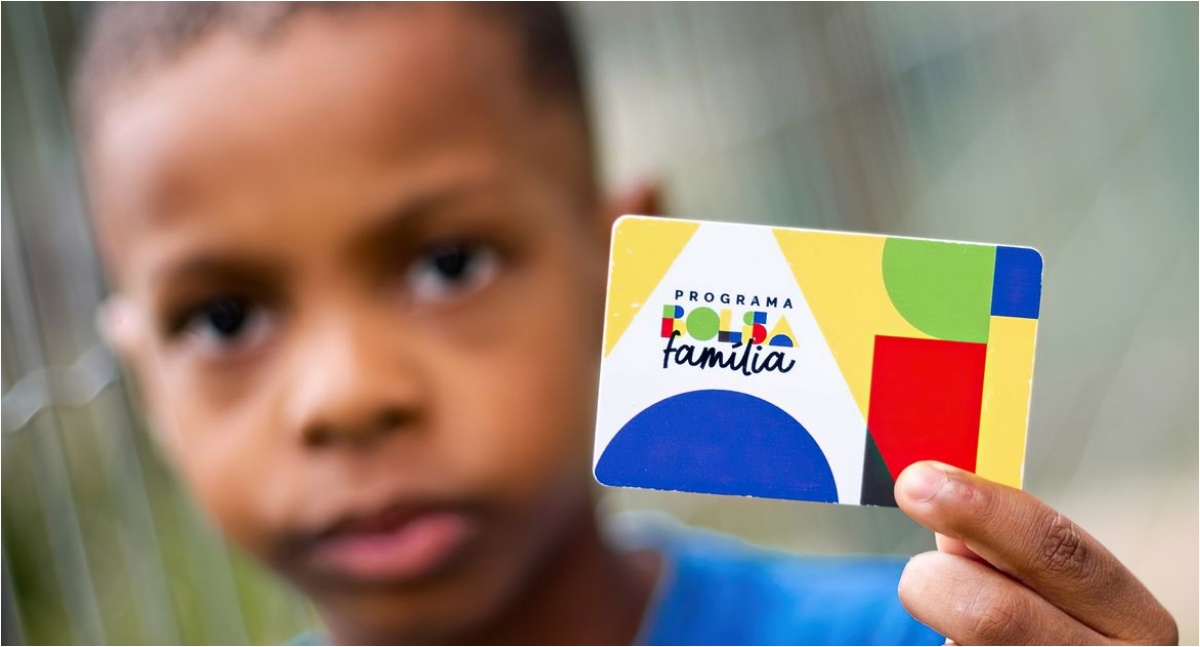 Caixa começa a pagar nesta segunda-feira Bolsa Família de agosto