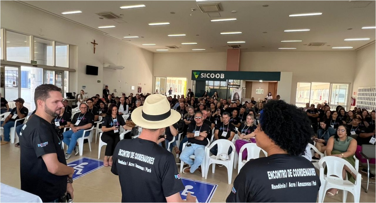 Sílvia Cristina participa do Encontro dos Coordenadores da Região Norte do Hospital de Amor