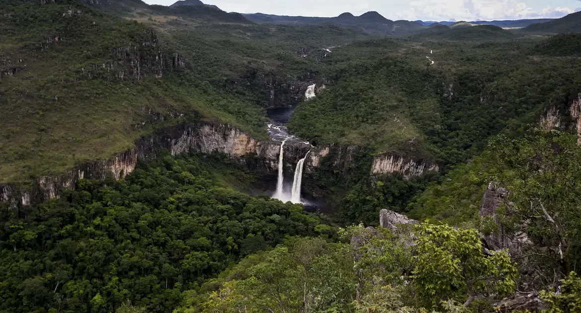 Parque da Chapada dos Veadeiros é fechado por conta de incêndio