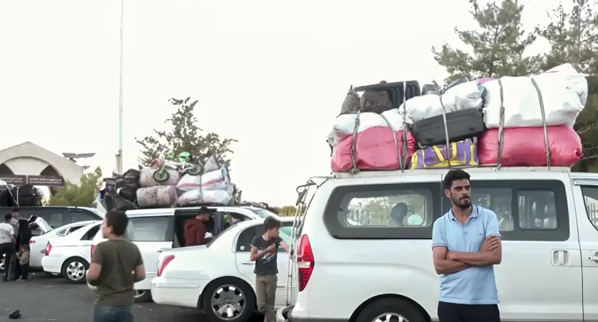 Milhares de pessoas fogem do Líbano para a Síria