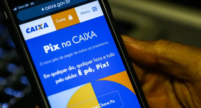 Usuários têm dificuldades para usar Pix em aplicativo da Caixa