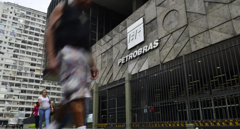 Petrobras tem novo recorde no processamento de petróleo do pré-sal